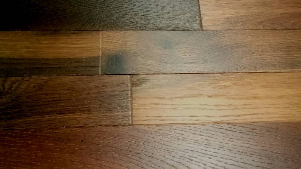 Tout le charme d'un parquet de petite largeur mais le confort de pose de lames larges! nouveauté 100%BOIS !