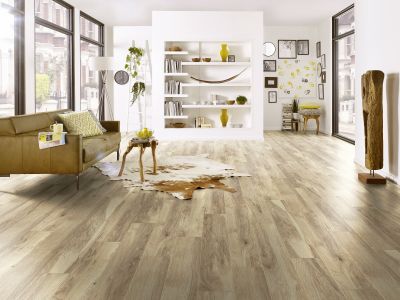 Pièce à vivre avec parquet stratifié vintage en chêne 100%Bois à Bordeaux
