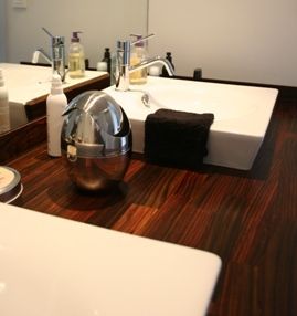 Détail plan de travail palissandre, finition huilée ou vernie à apposer par vos soins.?  