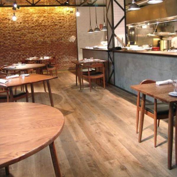 Parquet contrecollé chêne Farm Antic, sélectionné par 100%BOIS pour son authenticité. Achat en Boutique 100%BOIS Mérignac ou Bidart ou sur le site centpourcentboisshop.fr