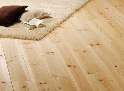 Une solution 100%Bois, la beauté d'un parquet Pin tout simple.Finition au choix à apposer par vos soins.